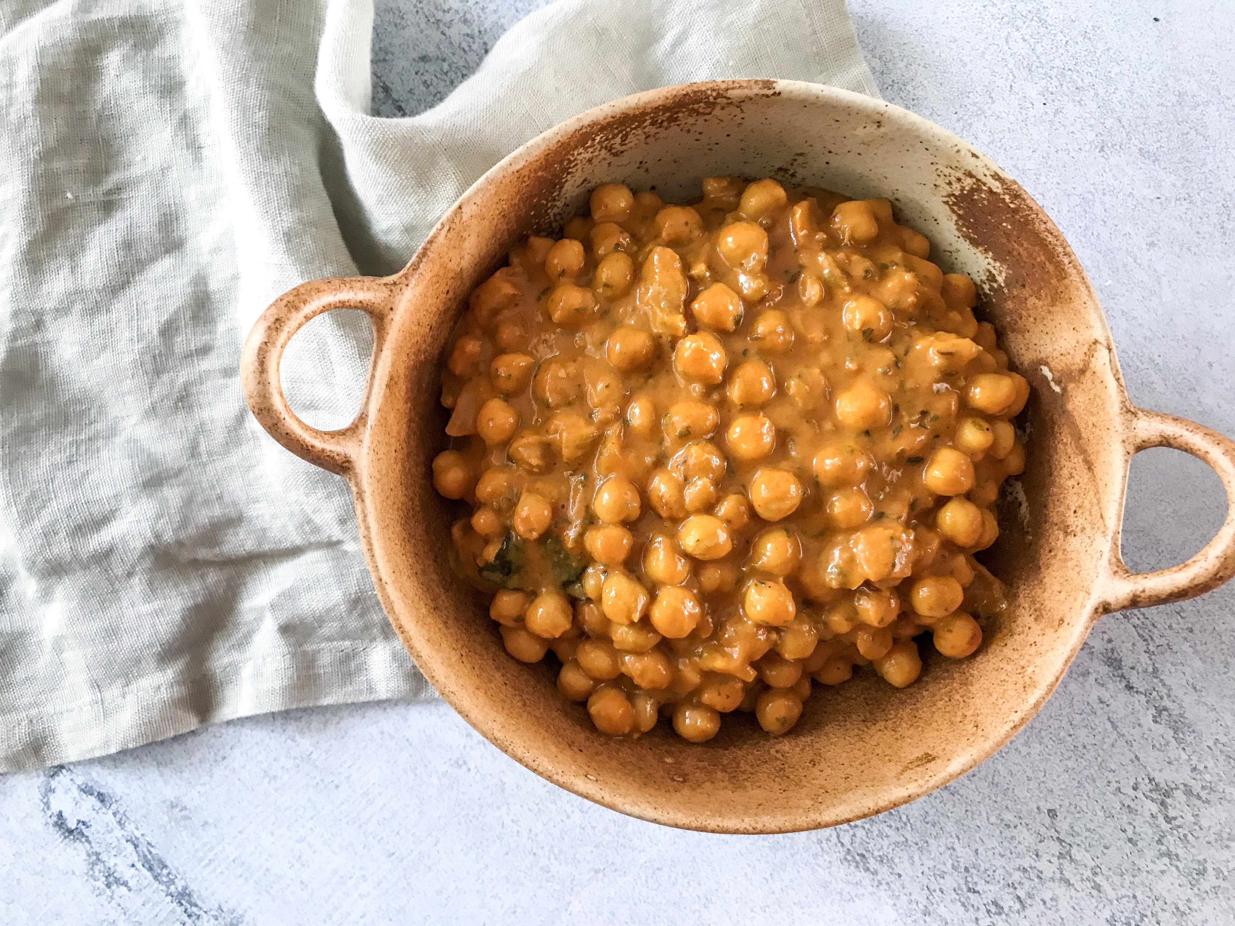 Easy Chickpea Coconut Curry - Vegan Waffle